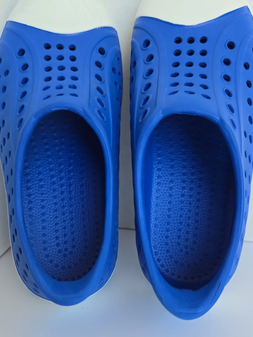 Wonder Nation Blue & White Rubber Water Shoes Slip On Clogs Size 9-10